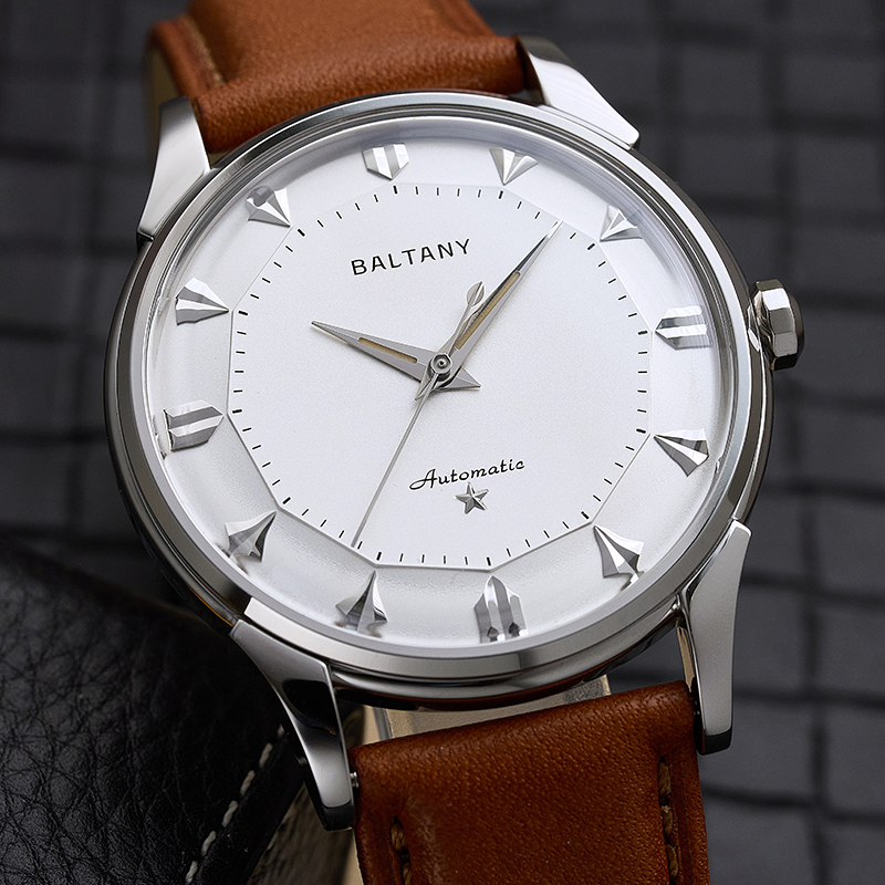 Baltany S4090 パイパンダイヤルウォッチ、ドッグ - Omega Watch Constellation のレビューと価格